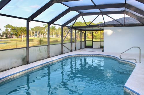 4706 Eagle Dr, Fort Pierce FL 34951-2371 exterior