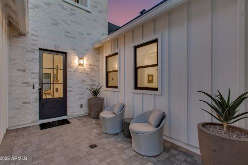 4007 34th St, Phoenix AZ  85040-1820 exterior