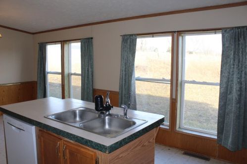 15560 Division Ave, Cedar Springs MI 49319 exterior