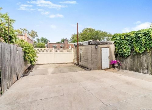 1640 Fowler Ave, Bronx NY 10462-3406 exterior