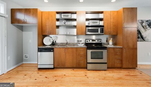 1269 Mackintosh Park, Atlanta GA 30318-4172 exterior