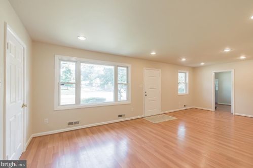 702 Lanark Way, Silver Spring, MD 20901-2041