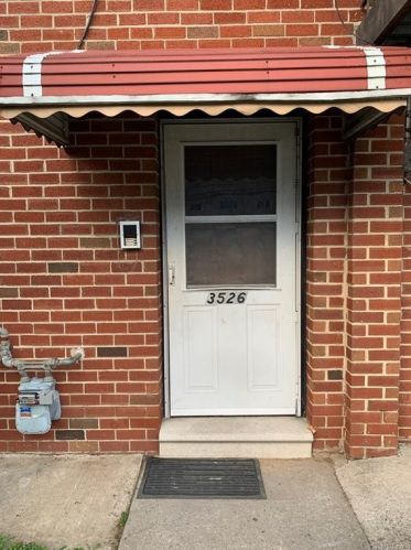 3526 Eastchester Rd, Bronx NY  10469-1661 exterior