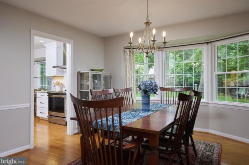 629 Goldsborough Dr, Rockville MD 20850-1905 exterior