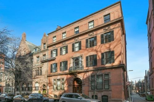 18 Exeter St, Boston MA  exterior