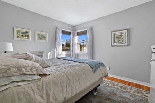 3127 Rochelle Ave, Milwaukee WI 53209-2505 exterior