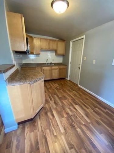 413 Dallas St, Gary, IN 46406-1330