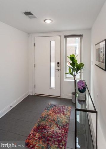 1357 Mascher St, Philadelphia PA  19122-4618 exterior