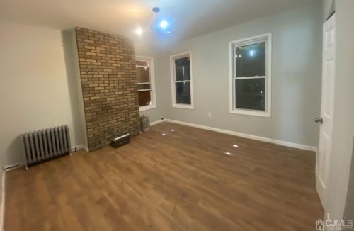 148 Jones Ave, New Brunswick NJ  08901-2841 exterior