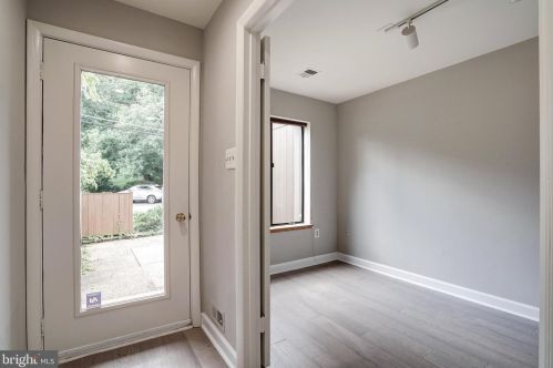 1519 Emerson Ave, Mc Lean VA  22101-5708 exterior