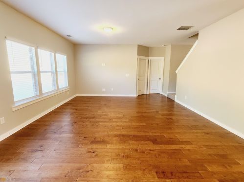 3209 Camden Ct, Atlanta GA  30349 exterior