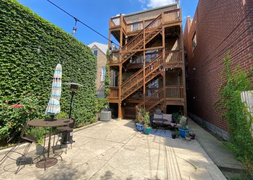 1350 Leavitt St, Chicago IL  60608-1125 exterior