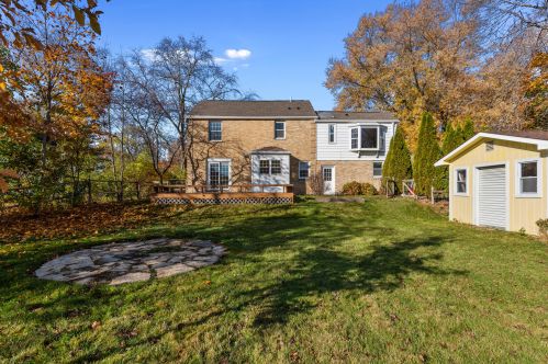 6924 Yates Rd, Milwaukee WI 53217-3948 exterior