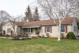 846 Hazelwood Blvd, Jackson, MI 49203-2568