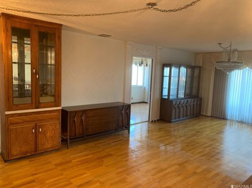 10 Manzanita Ct, Millbrae CA 94030-2848 exterior