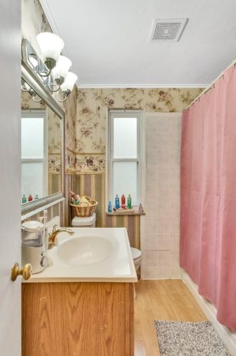 550 Dixie Dr, Pittsburgh PA 15235-4528 exterior