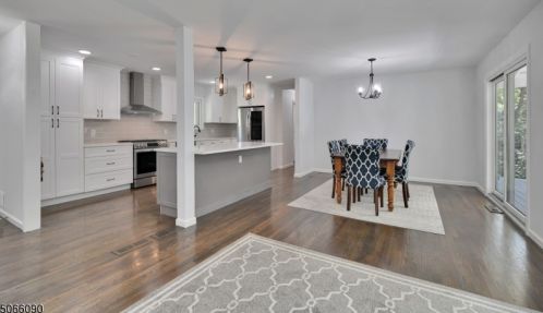 40 Camden Pl, West Milford Lakes NJ  07480-1106 exterior