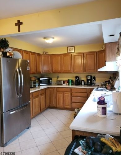 175 4th Ave, Paterson NJ  07506-2352 exterior