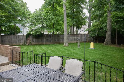 629 Goldsborough Dr, Rockville MD 20850-1905 exterior