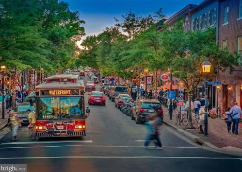 401 Fayette St, Alexandria VA 22314-2228 exterior