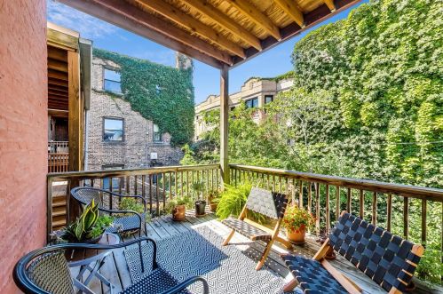 1240 Wolcott Ave, Chicago IL 60622-3883 exterior