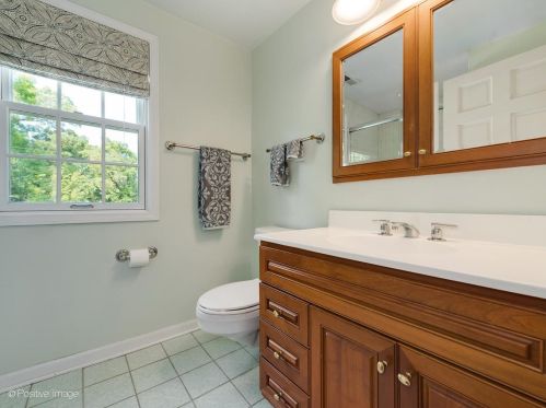 2734 107th St, Chicago IL 60617-6613 exterior