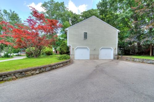 20 Alderbrook Ln, Methuen, MA 01844-5402