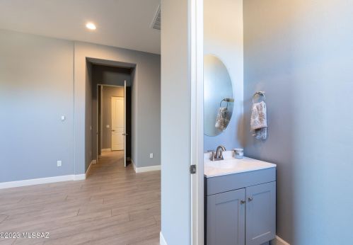 4358 Lambert Ln, Tucson AZ  85742-9084 exterior