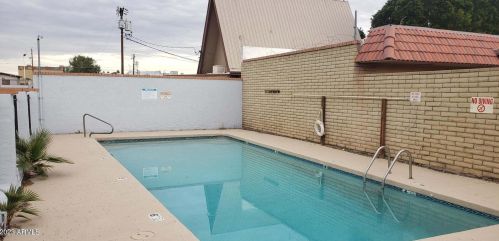 6816 35th Ave, Phoenix AZ  85041-6101 exterior