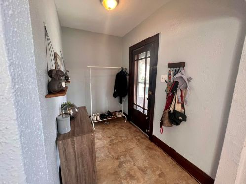 3433 Burrell St, Milwaukee WI 53207-3345 exterior