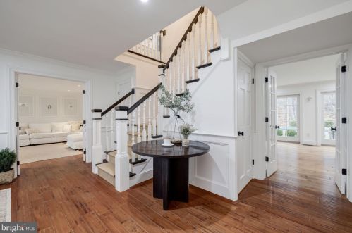 8701 Belmart Rd, Rockville MD  20854-1610 exterior