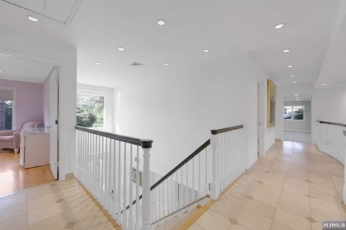 65 Holland Ave, Demarest NJ  07627-2705 exterior