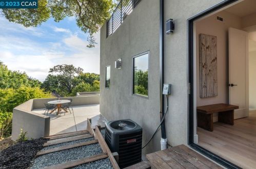 524 Cragmont Ave, Berkeley CA 94708-1207 exterior