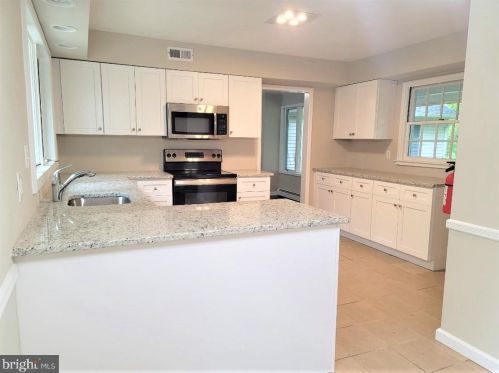 15 Dogwood Dr, Morristown NJ 07960-3310 exterior