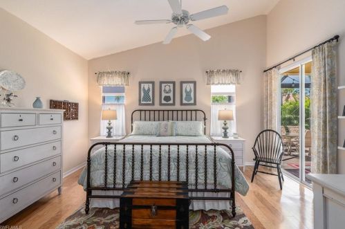 8448 Bent Creek Ct, Naples FL 34114-9400 exterior