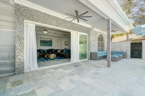 2819 Safe Hbr Dr, Tampa FL 33618-4538 exterior