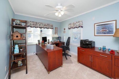 6 Stowe Ave, Milford CT 06460-6023 exterior