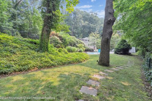 50 Hooper Ave, Atlantic Highlands NJ  07716-1537 exterior