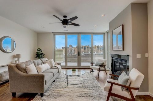 833 Reservoir Ave, Milwaukee WI 53212-3722 exterior