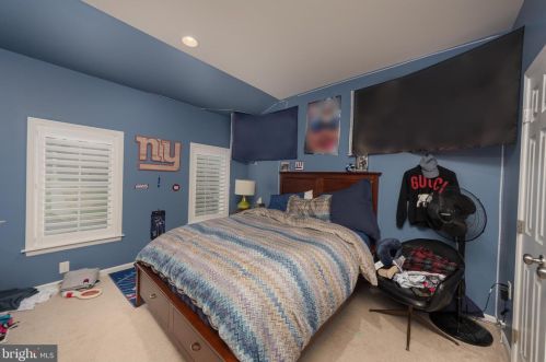 1185 Edgemoor Ct, Lancaster PA 17601-5198 exterior