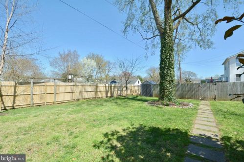 2411 30 St, Washington DC 20018-1532 exterior