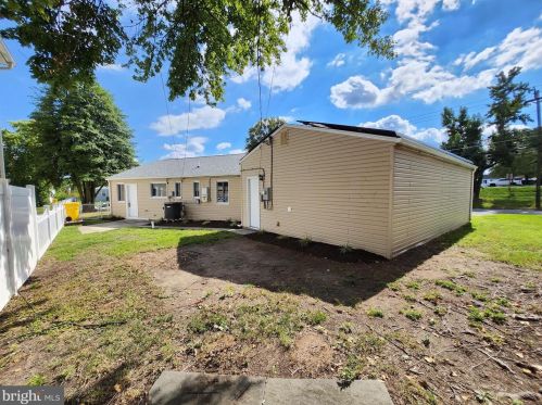 900 Edgerly Rd, Glen Burnie MD 21060-7305 exterior