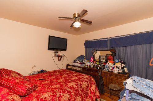 6243 Campbell Ave, Chicago IL 60659-2807 exterior