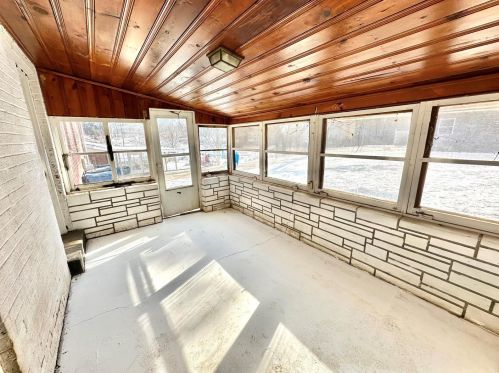 9206 Alpine Dr, Saint Louis MO 63123-4456 exterior