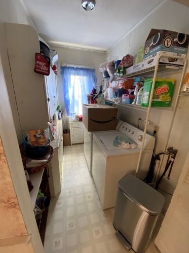 38 Chase Ave, Springfield MA 01108-1601 exterior