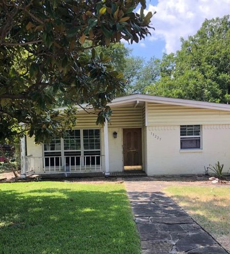 13225 Flagstone Ln, Dallas TX  75240-5612 exterior