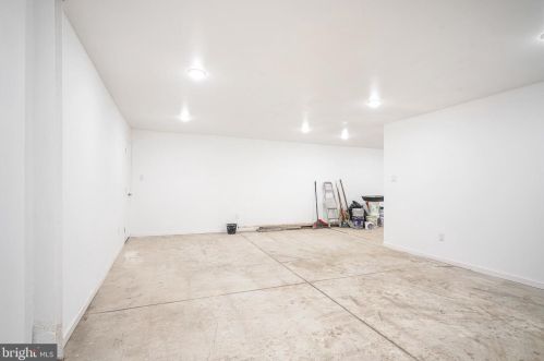 1650 Cheltenham Ave, Philadelphia PA 19126-2919 exterior