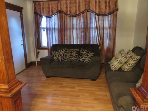 543 Sayre Ave, Perth Amboy NJ 08861-3613 exterior