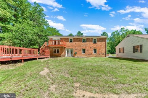 1070 Carson Dr, Huntingtown MD 20639-9507 exterior