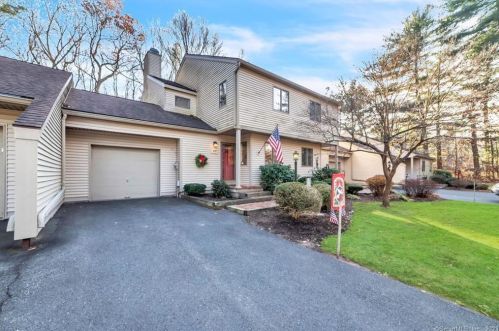 102 The Laurels, Enfield, CT 06082-2364